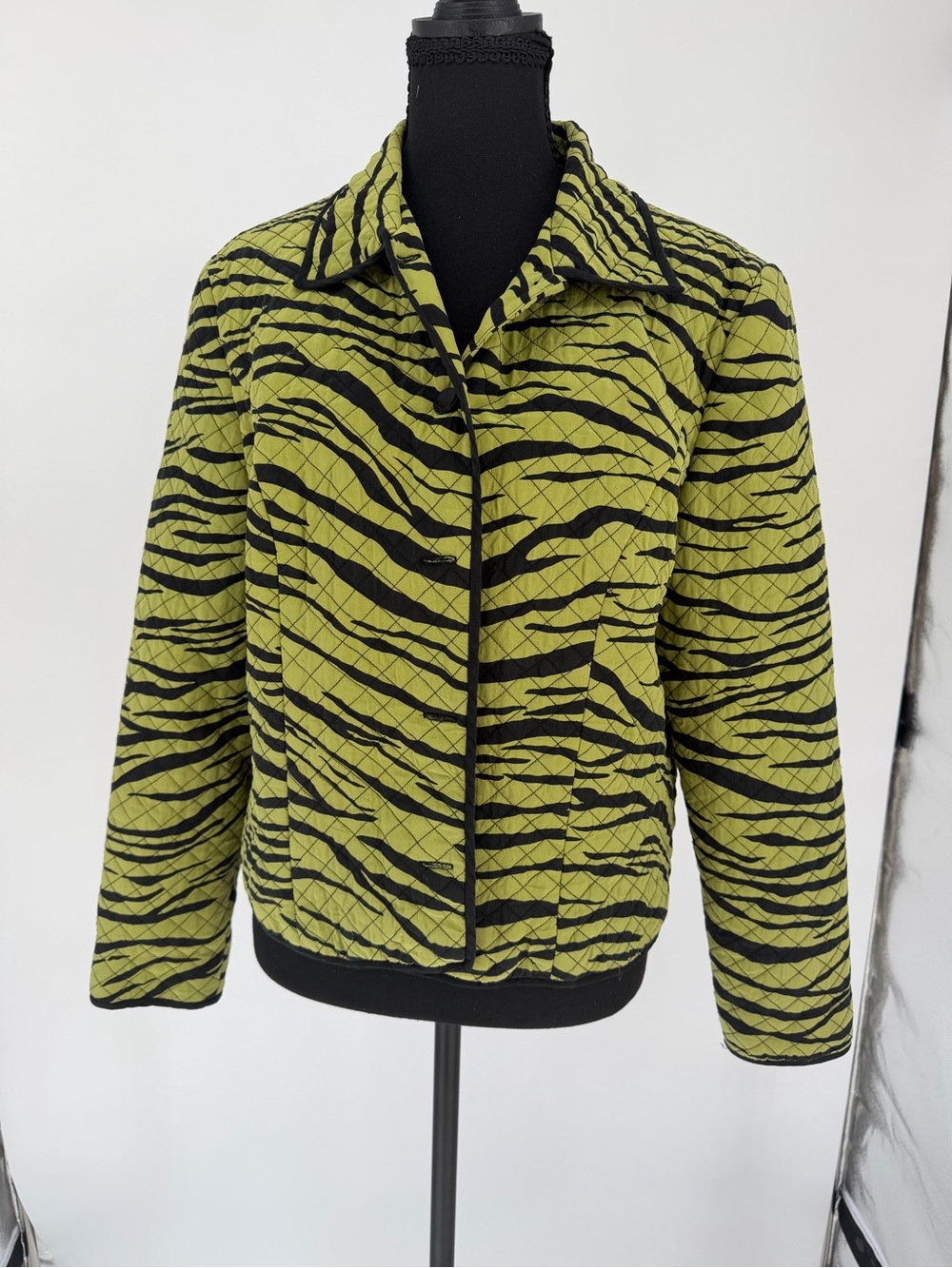Maggy London Silk Quilted Zebra Print Jacket Lime Green Black Womens Size 10